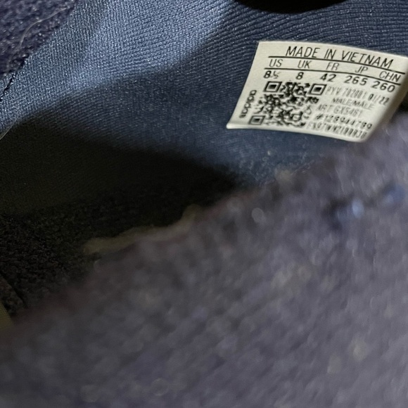 Adidas Ultraboost 22 - Picture 8 of 8